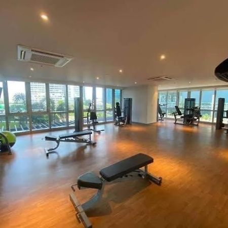 Bgc, Uptown Parksuites Tower 2 Тагиг Экстерьер фото