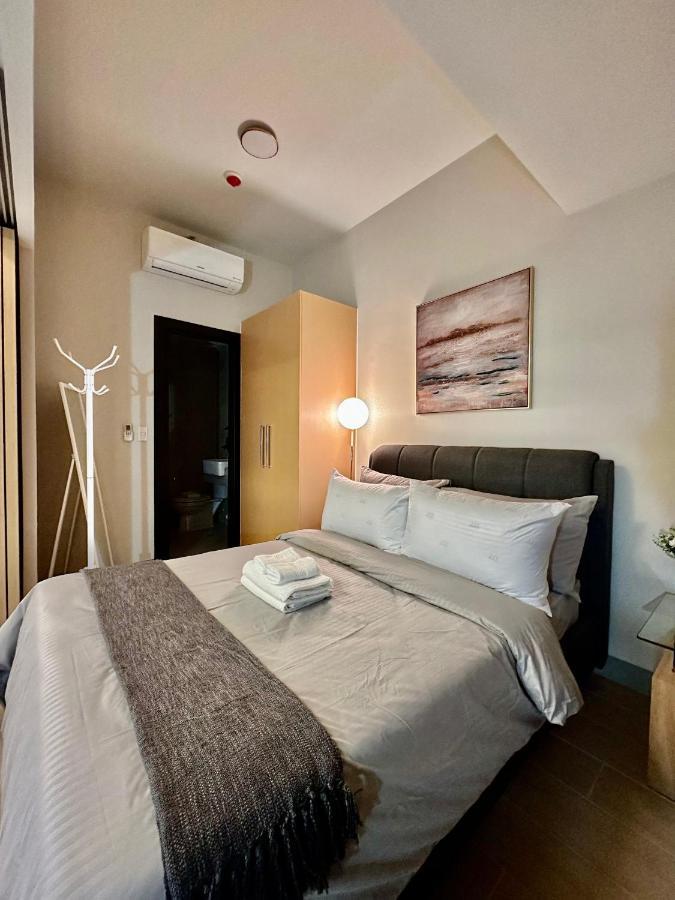 Bgc, Uptown Parksuites Tower 2 Тагиг Экстерьер фото